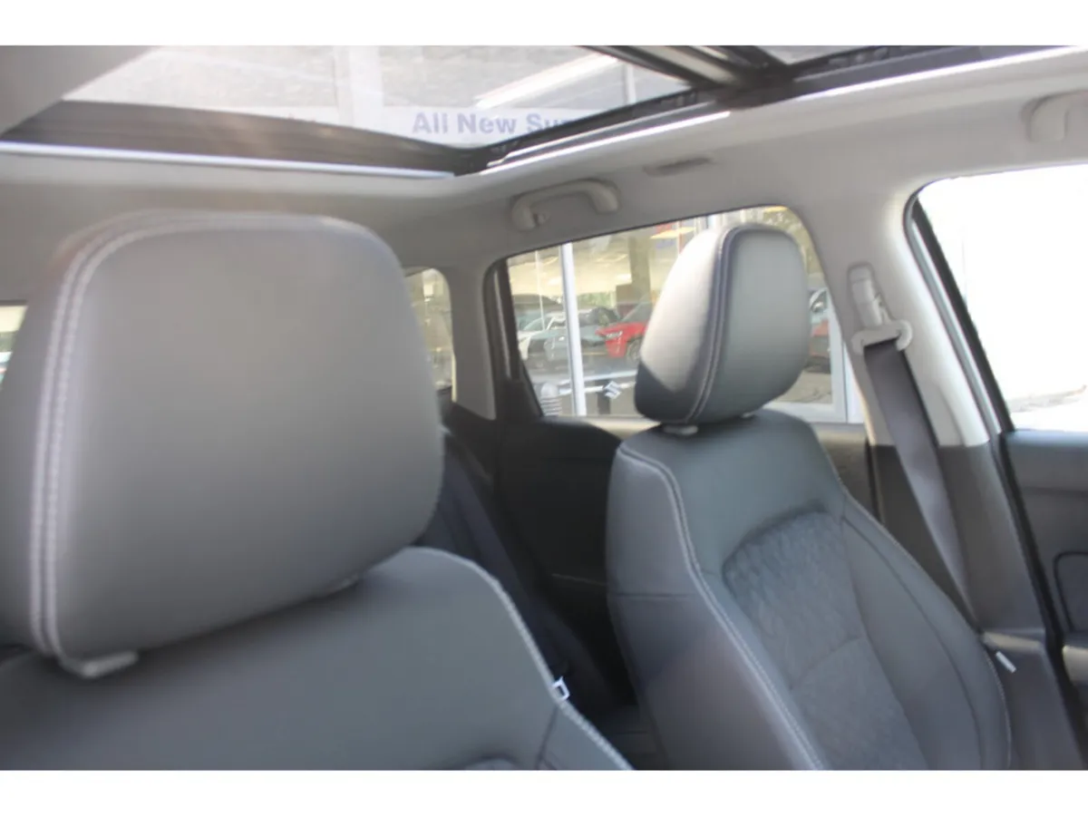 Suzuki Vitara SUV, Petrol Hybrid, 2027, Silver
