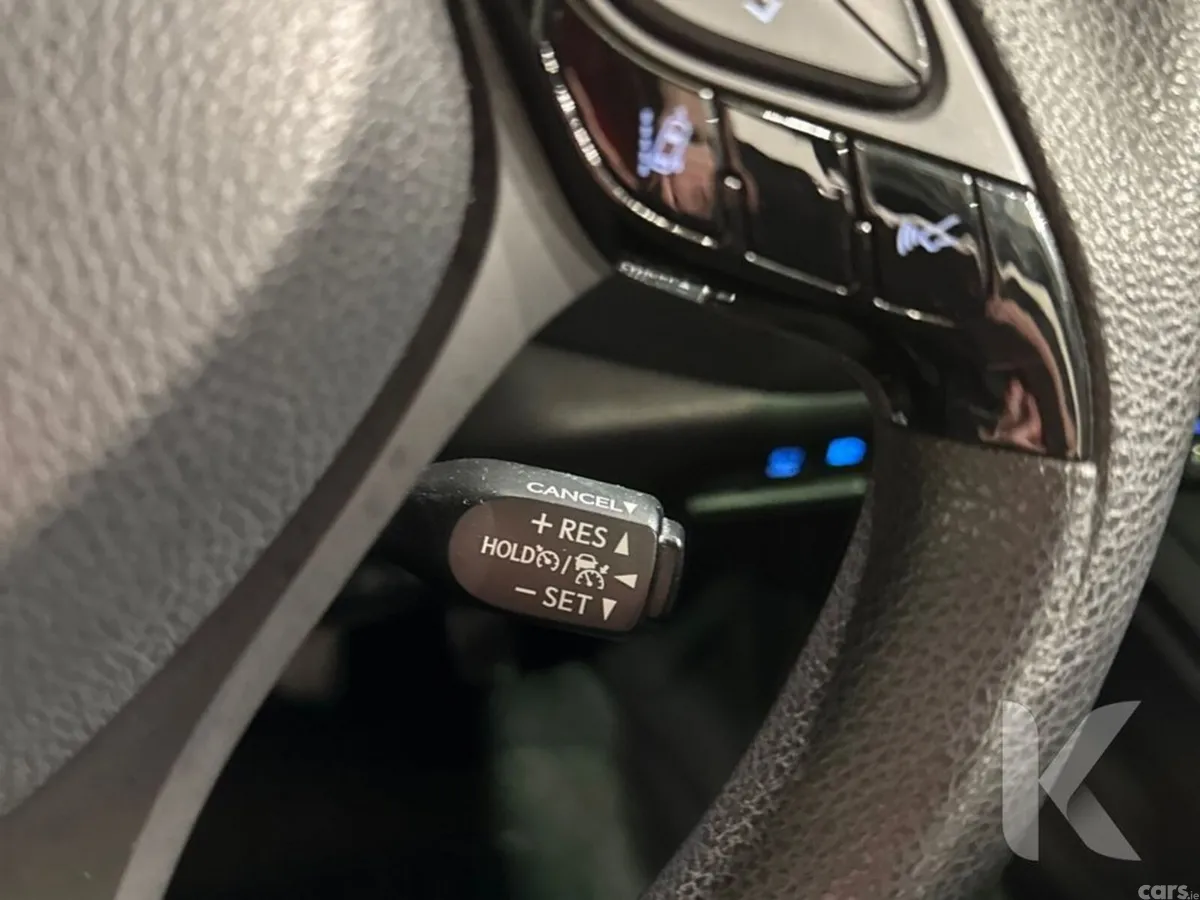 Toyota C-HR SUV, Petrol Hybrid, 2022, Green