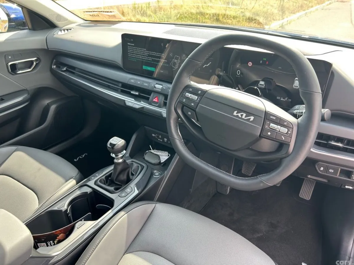 Kia K4 Hatchback, Petrol, 2027, Blue