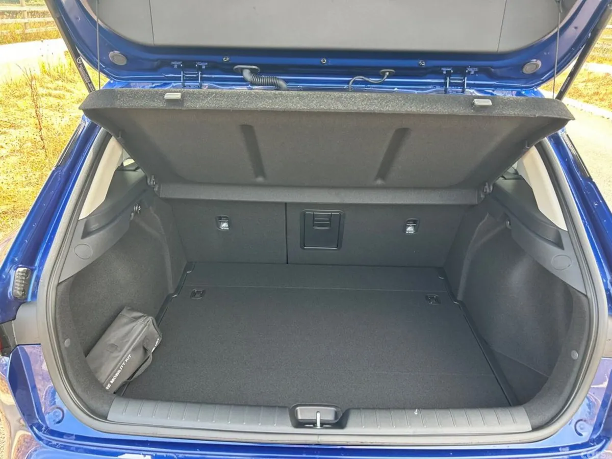 Kia K4 Hatchback, Petrol, 2027, Blue