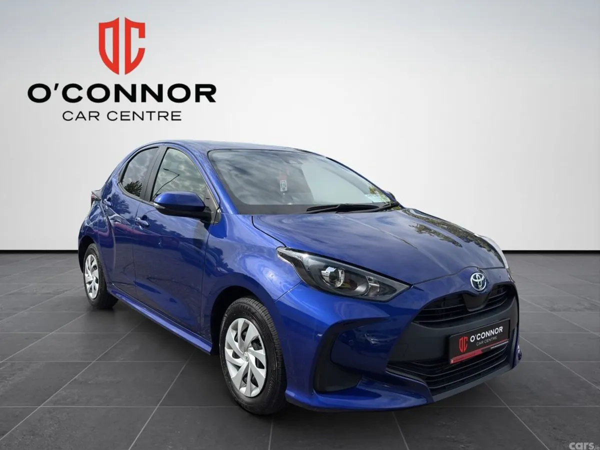 Toyota Yaris Hatchback, Petrol Hybrid, 2022, Blue