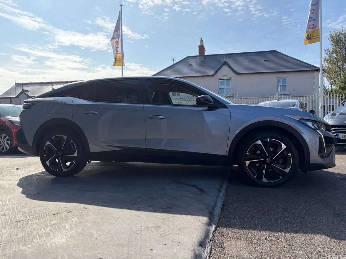 Peugeot 408 Hatchback, Petrol, 2024, Grey