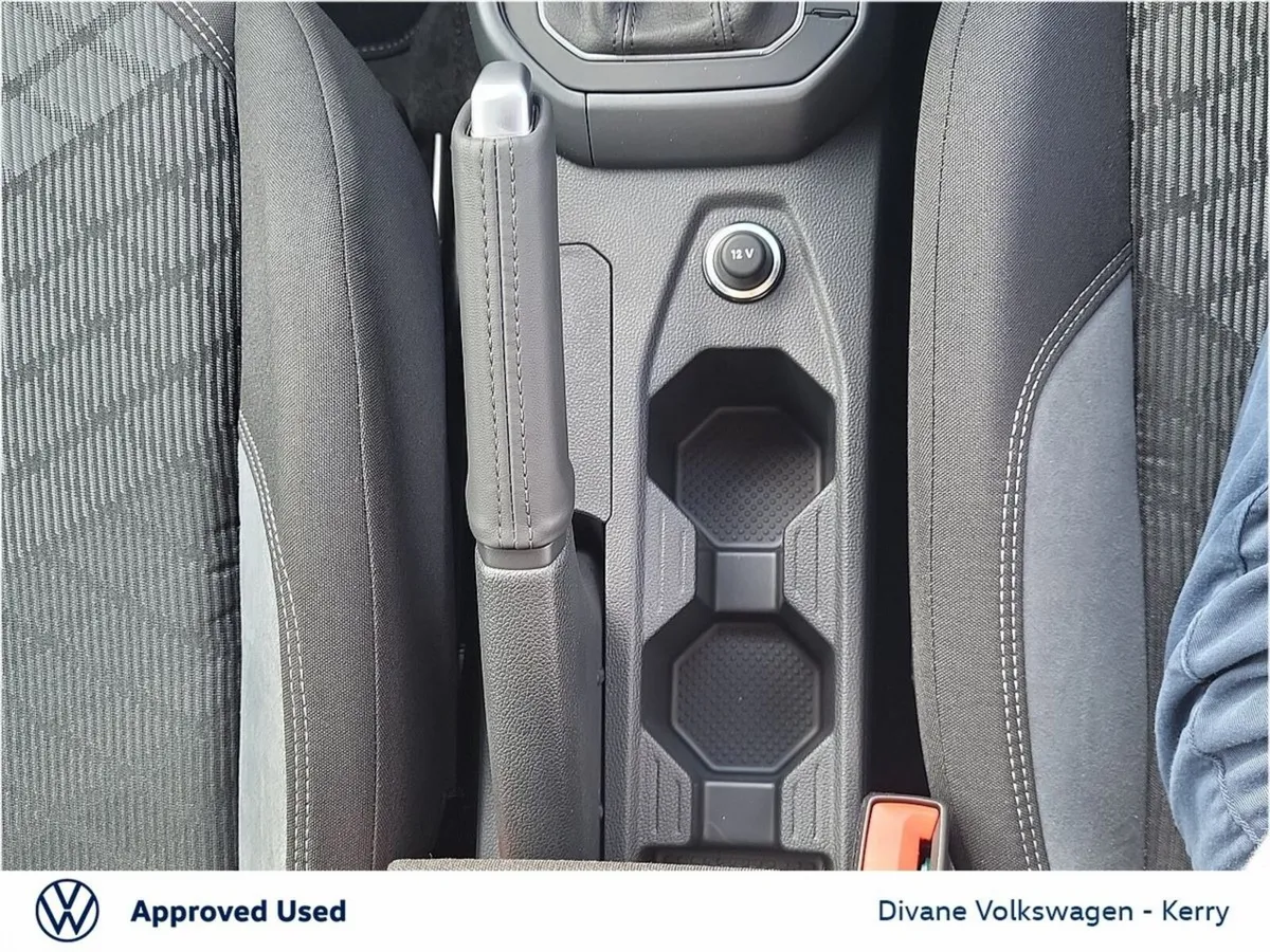 Volkswagen Polo Hatchback, Petrol, 2027, Grey