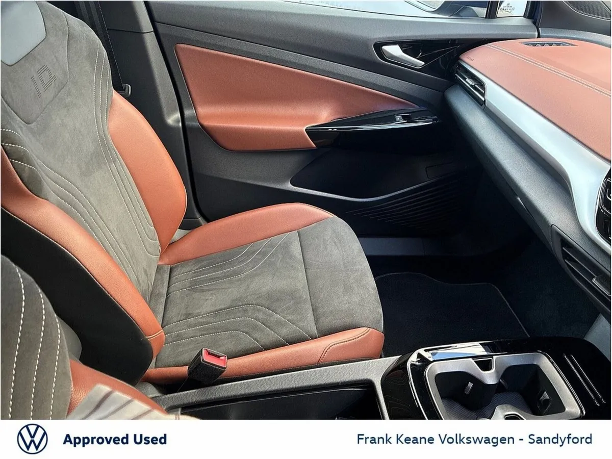 Volkswagen ID.4 Hatchback, Electric, 2024, Blue