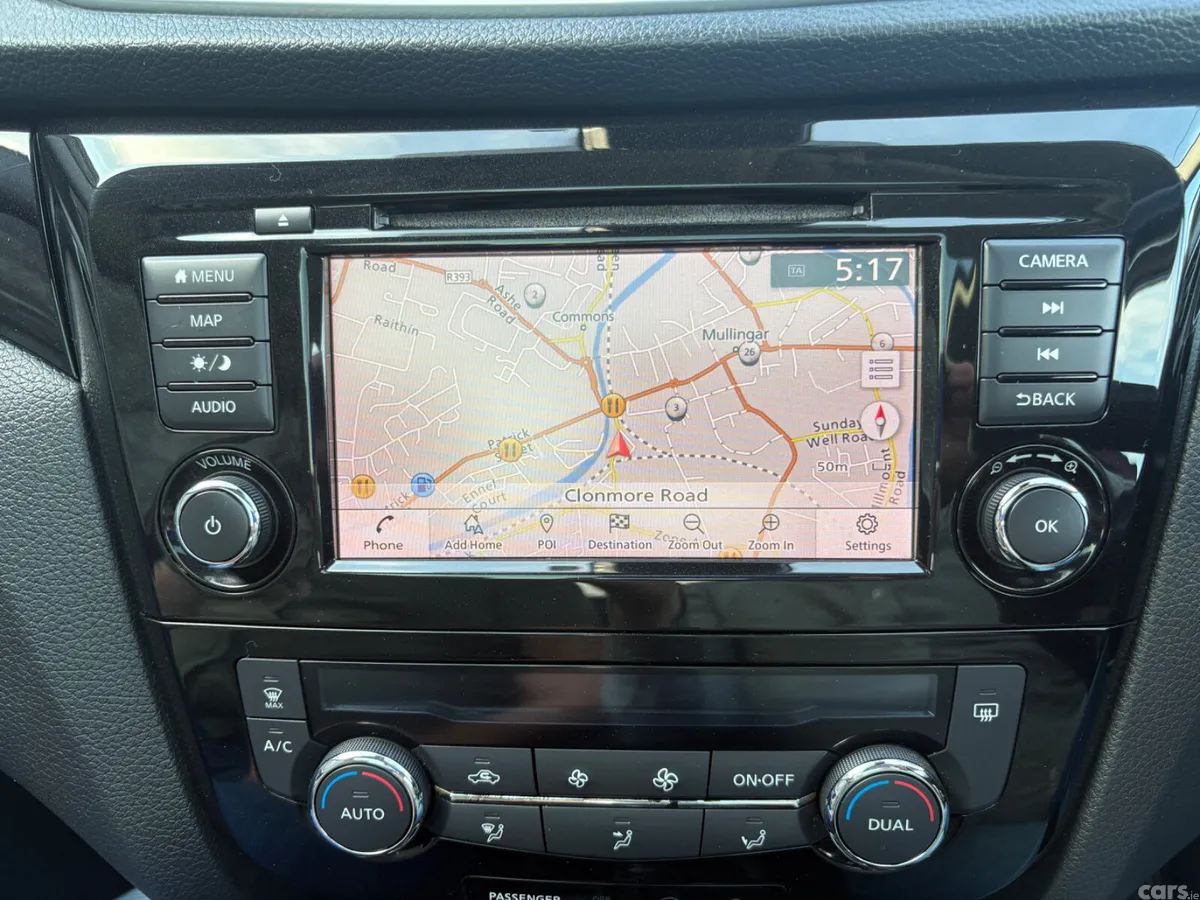 Nissan Qashqai MPV, Diesel, 2019, Red