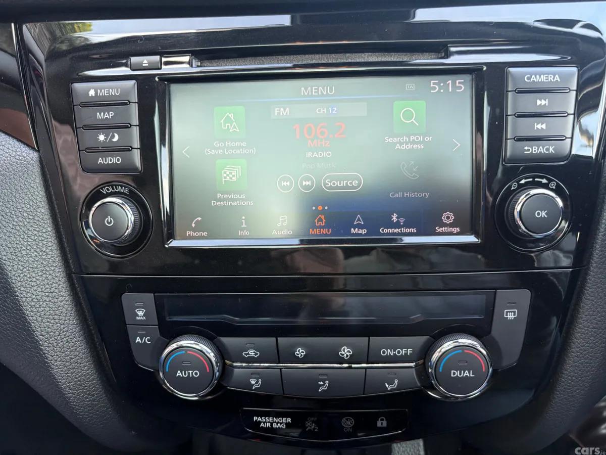 Nissan Qashqai MPV, Diesel, 2019, Red