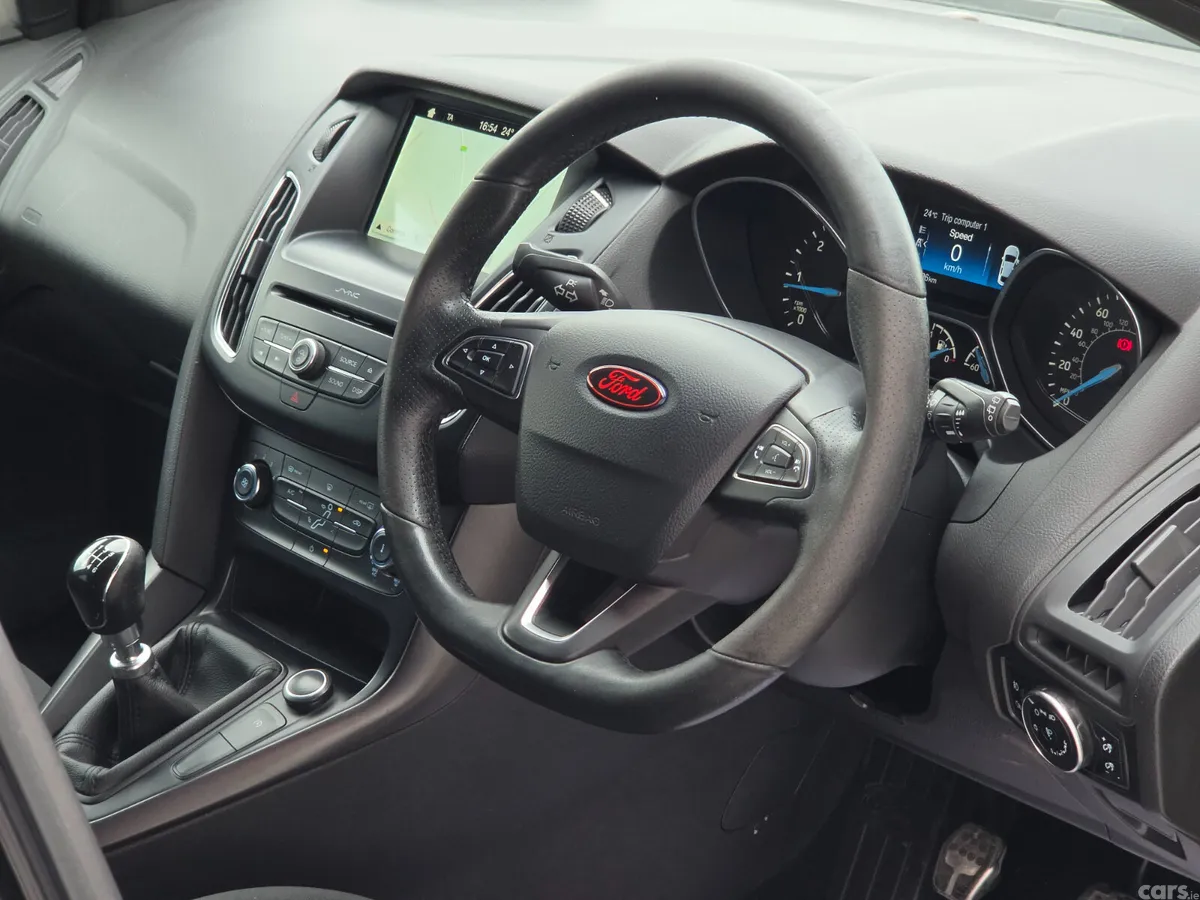 Ford Focus Hatchback, Diesel, 2017, Black