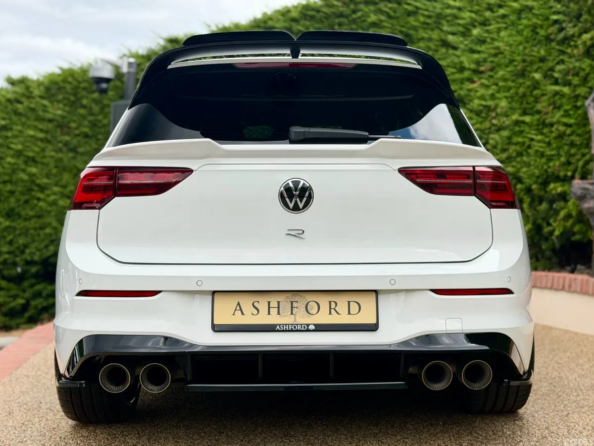 Volkswagen Golf Estate, Petrol, 2021, White
