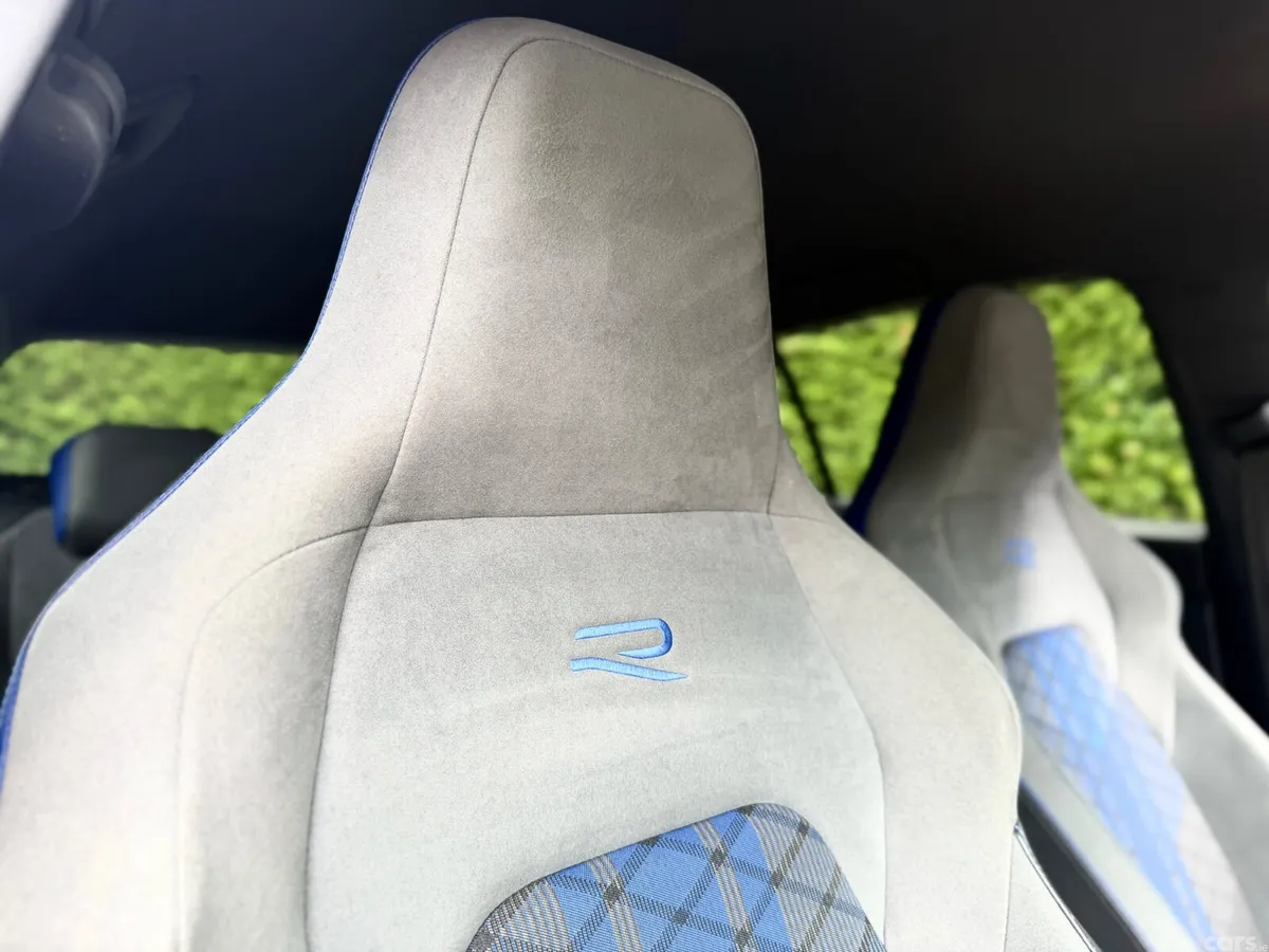 Volkswagen Golf Estate, Petrol, 2021, White