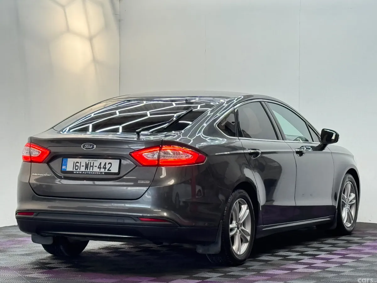 Ford Mondeo Hatchback, Diesel, 2016, Grey