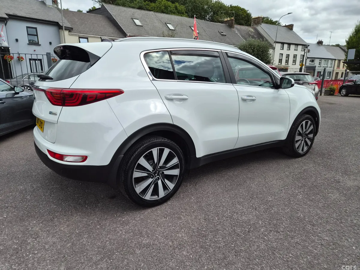 Kia Sportage SUV, Diesel, 2017, White