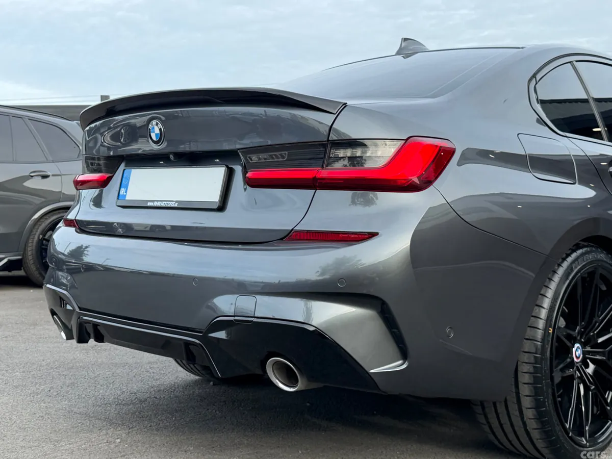BMW 3-Series Saloon, Diesel, 2019, Grey
