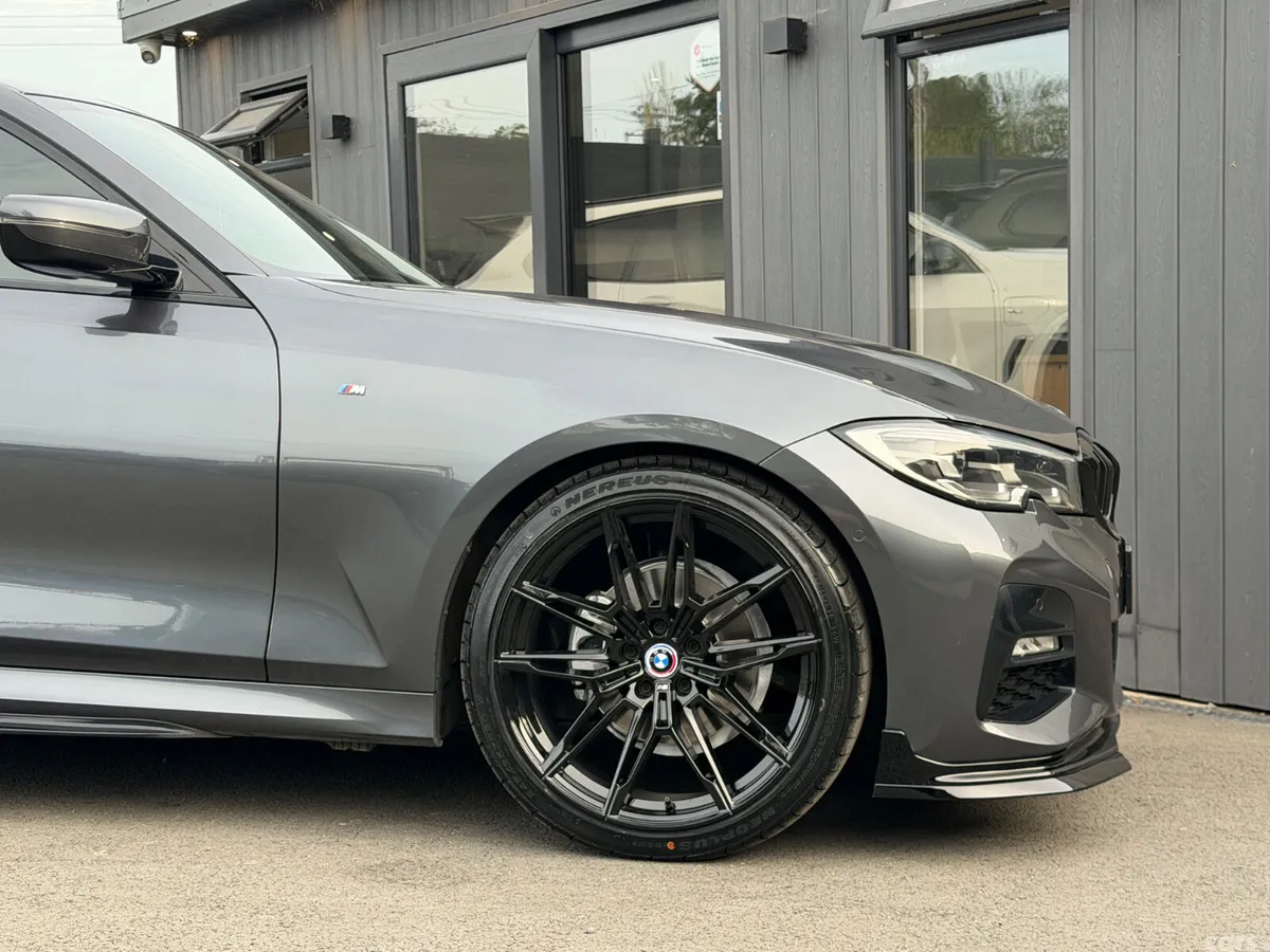 BMW 3-Series Saloon, Diesel, 2019, Grey