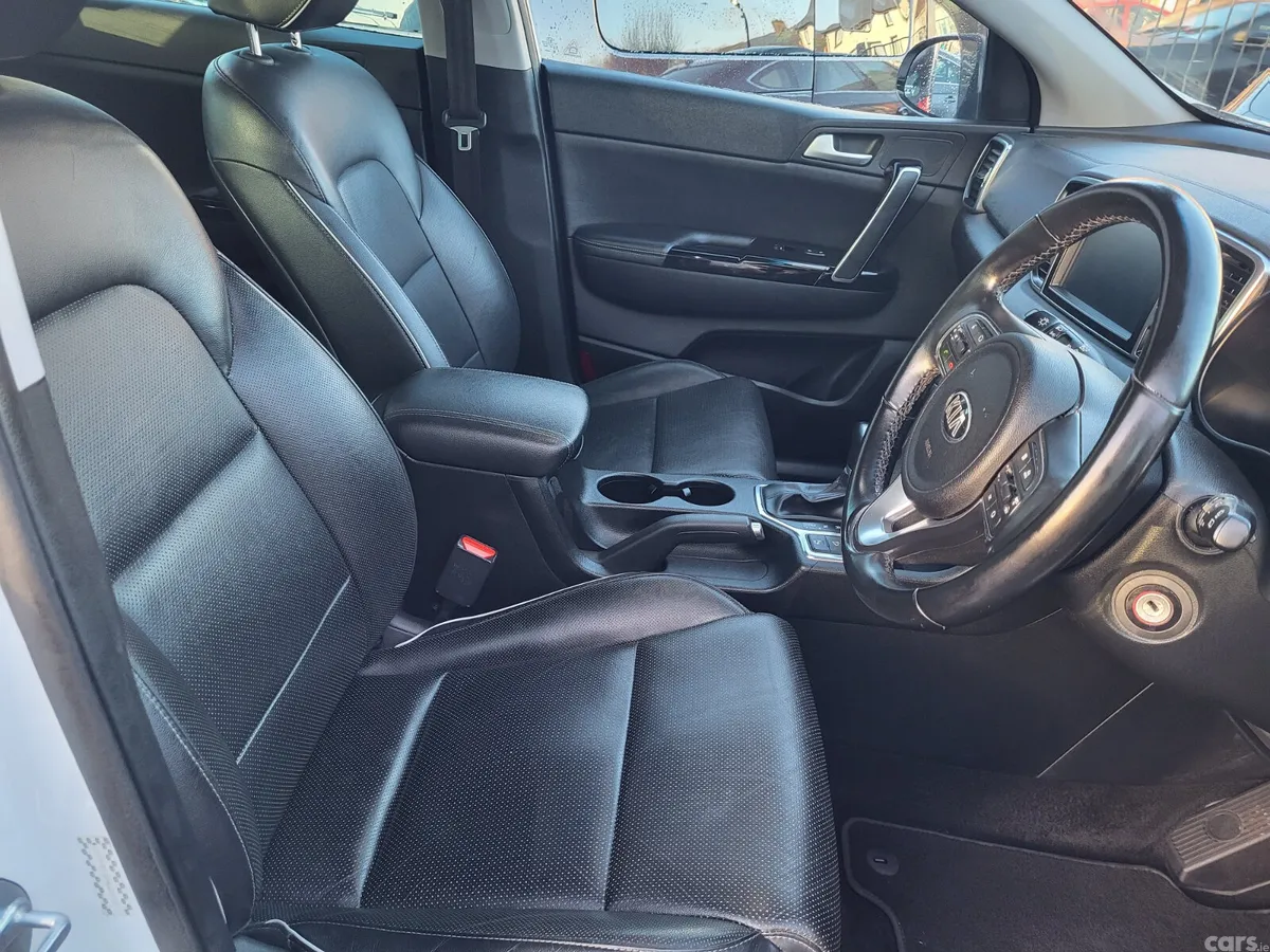 Kia Sportage SUV, Diesel, 2017, White