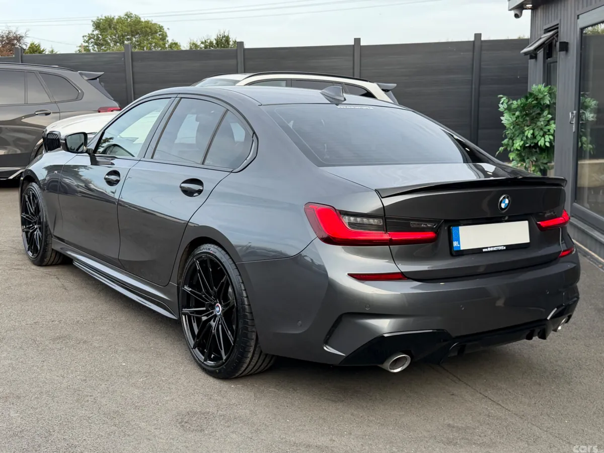 BMW 3-Series Saloon, Diesel, 2019, Grey