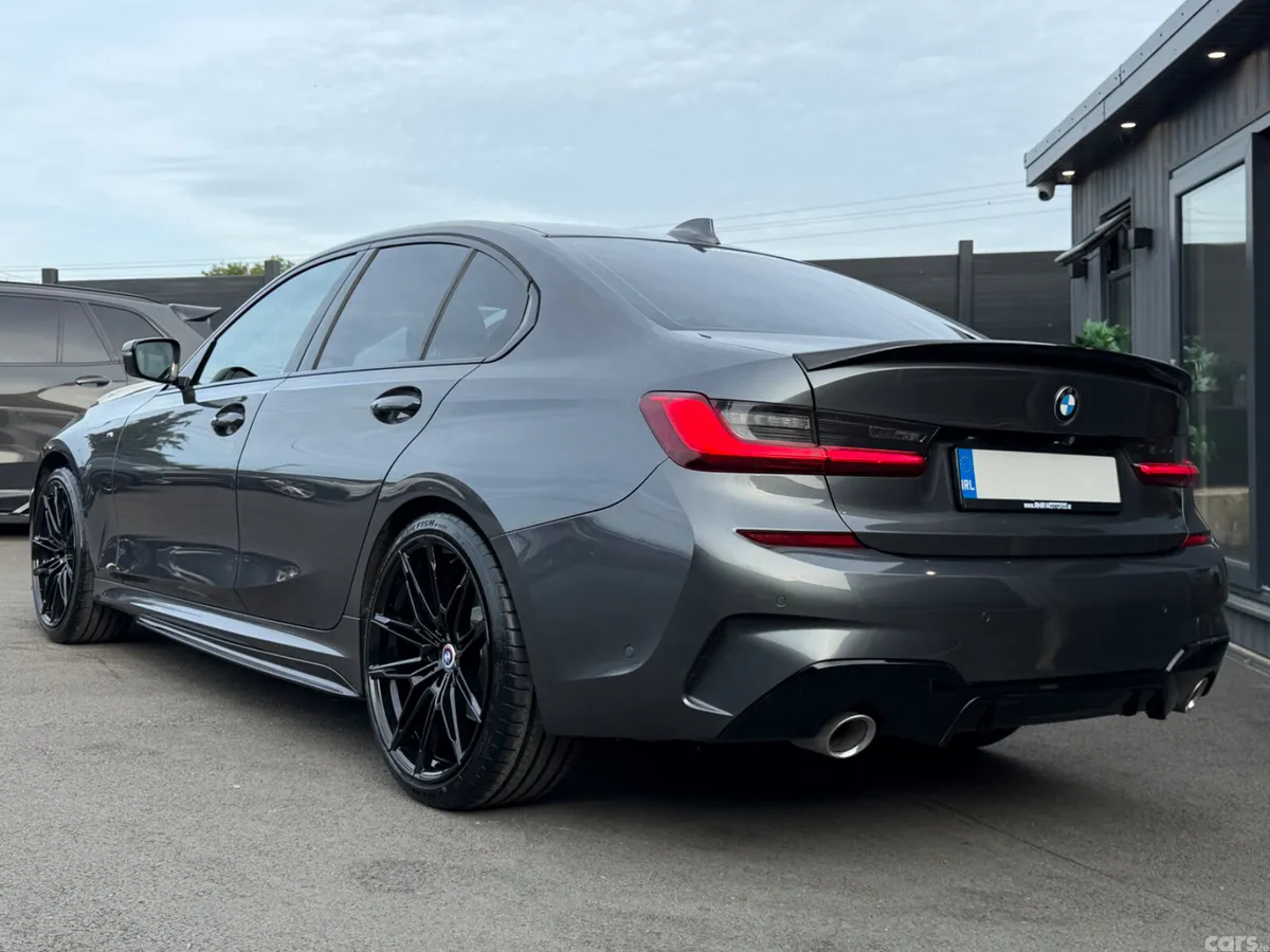 BMW 3-Series Saloon, Diesel, 2019, Grey