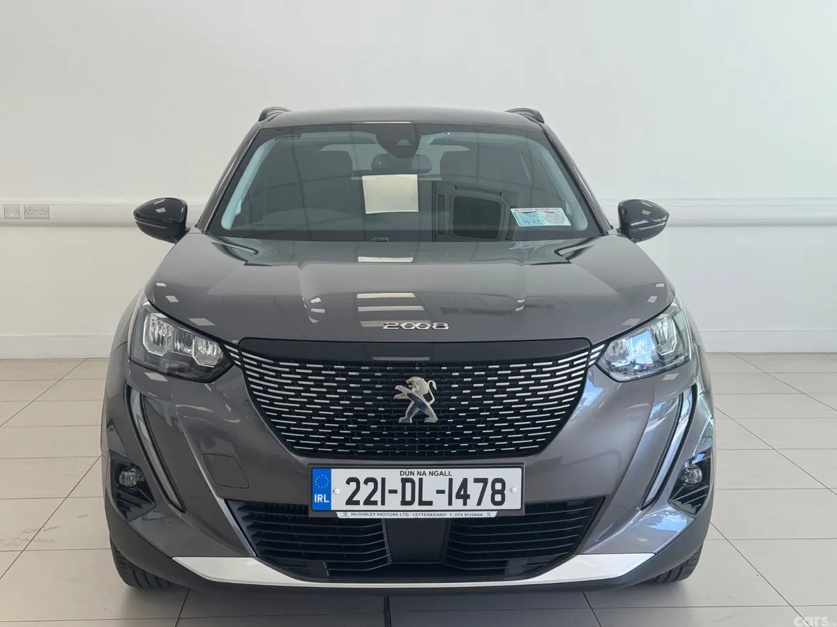 Peugeot 2008 MPV, Petrol, 2022, Grey
