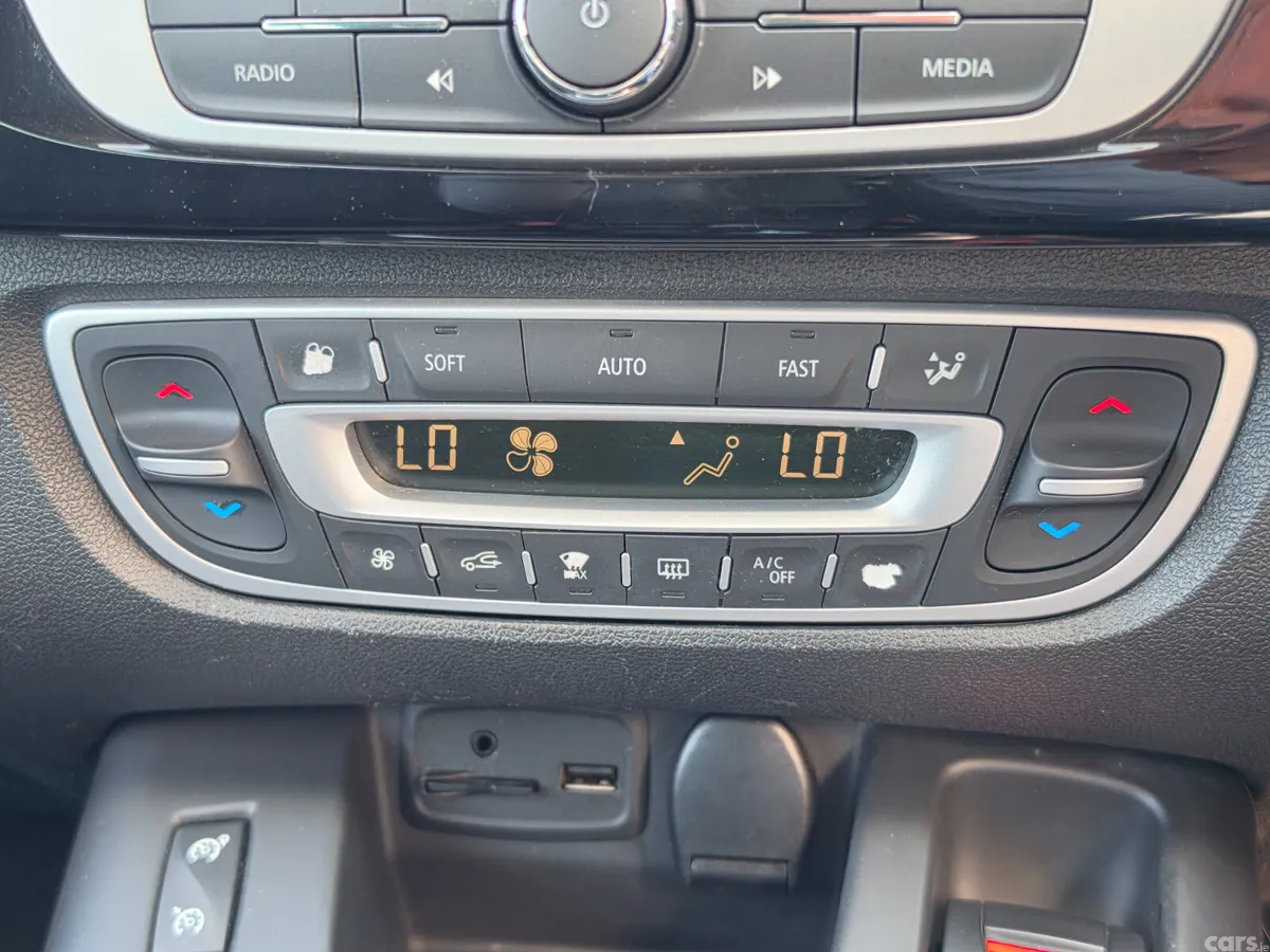 Renault Grand Scenic MPV, Diesel, 2016, Gold