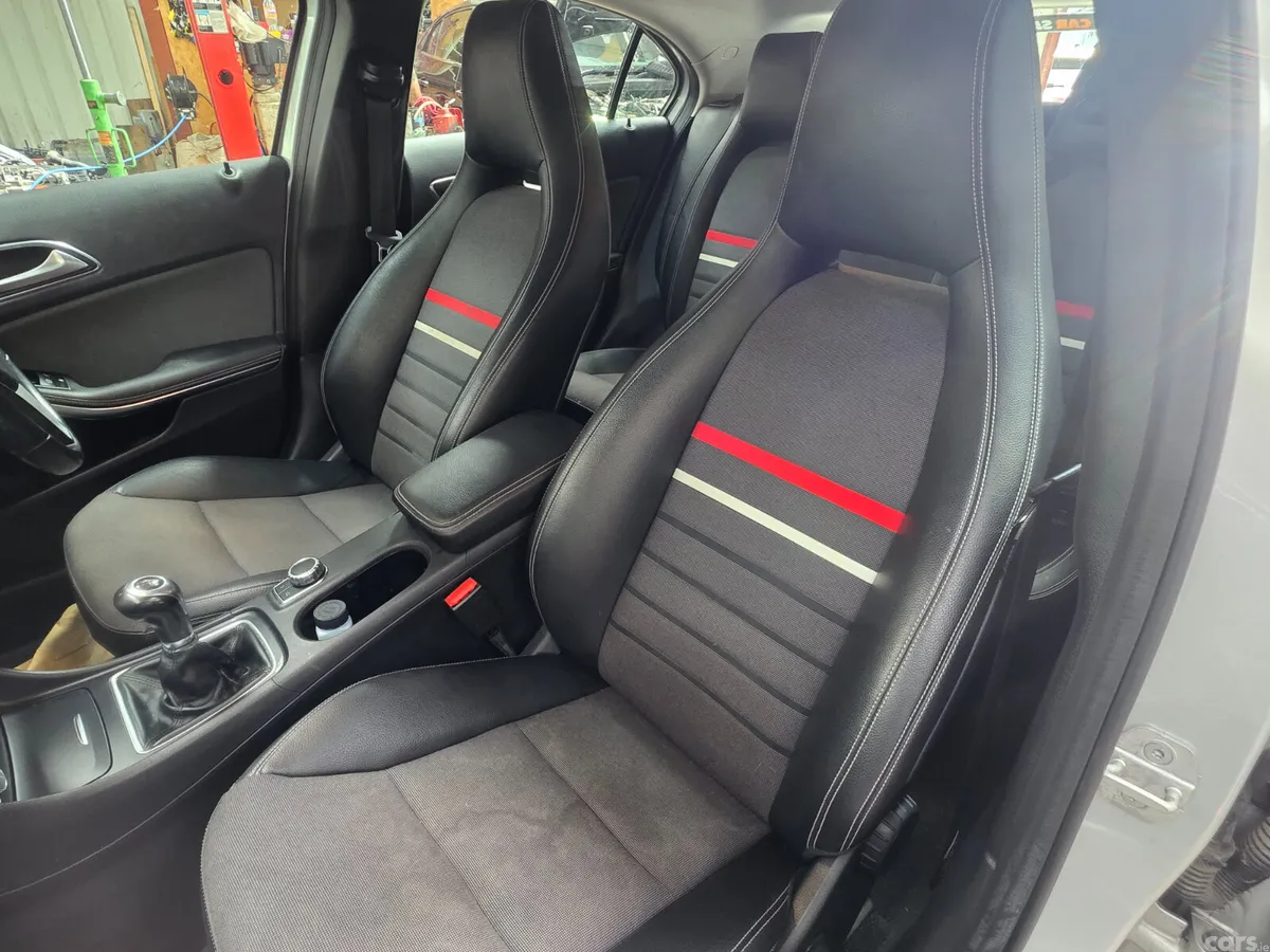 Mercedes-Benz A-Class Hatchback, Diesel, 2015, Silver