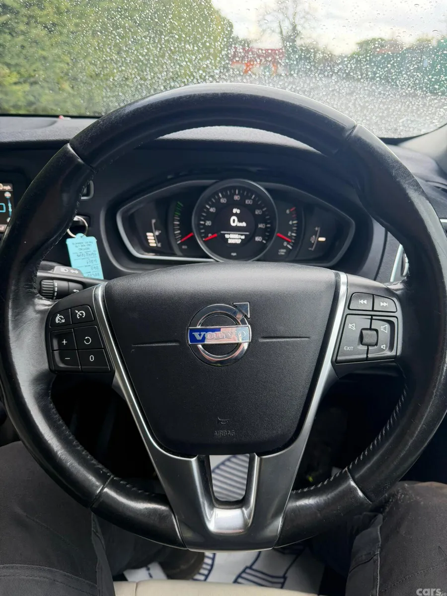 Volvo V40 Hatchback, Diesel, 2014, Grey