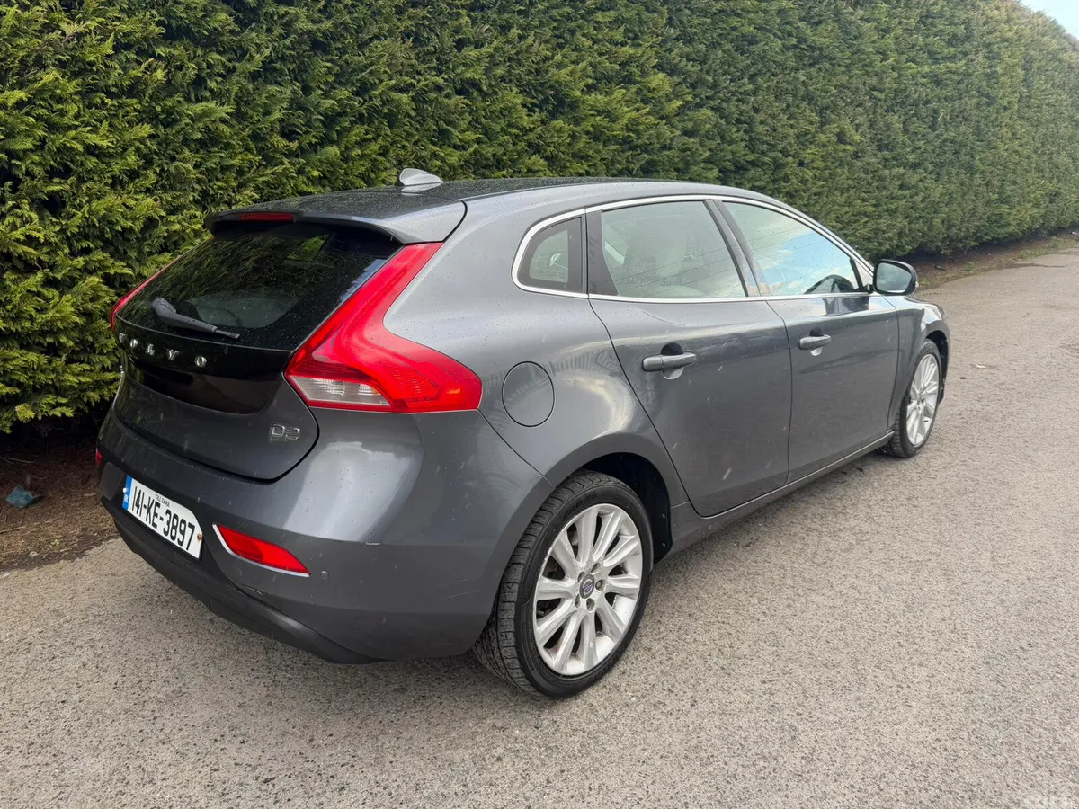 Volvo V40 Hatchback, Diesel, 2014, Grey