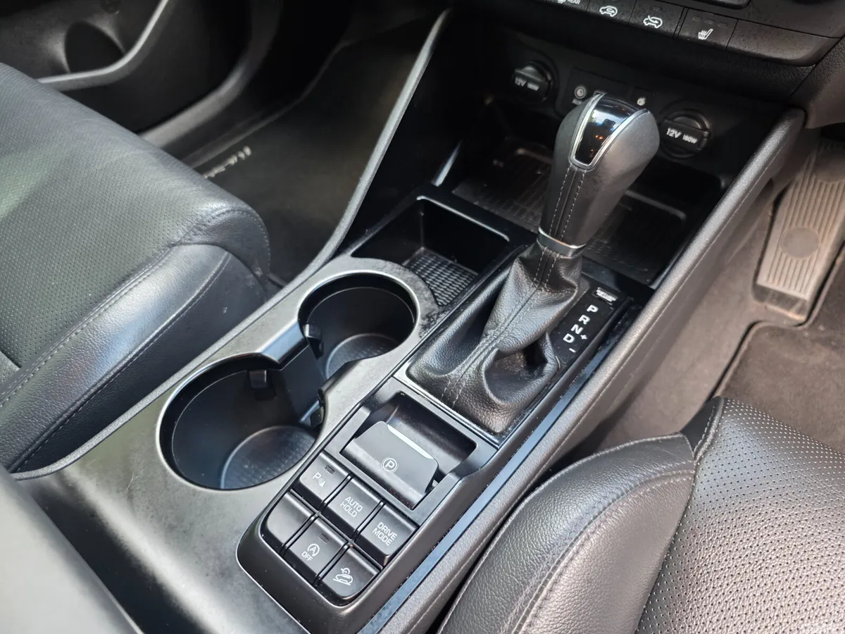 Hyundai Tucson SUV, Diesel, 2019, White