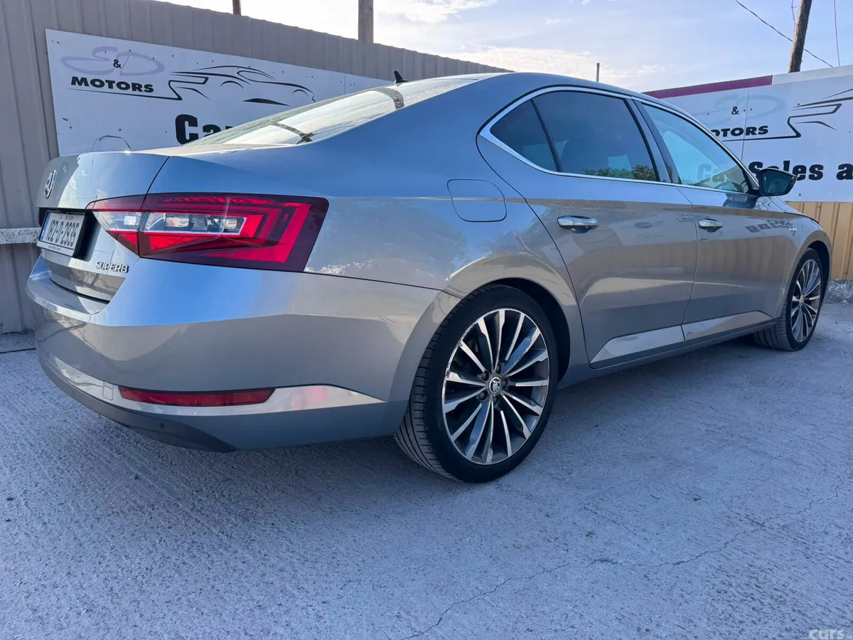 Skoda Superb Saloon, Diesel, 2018, Grey