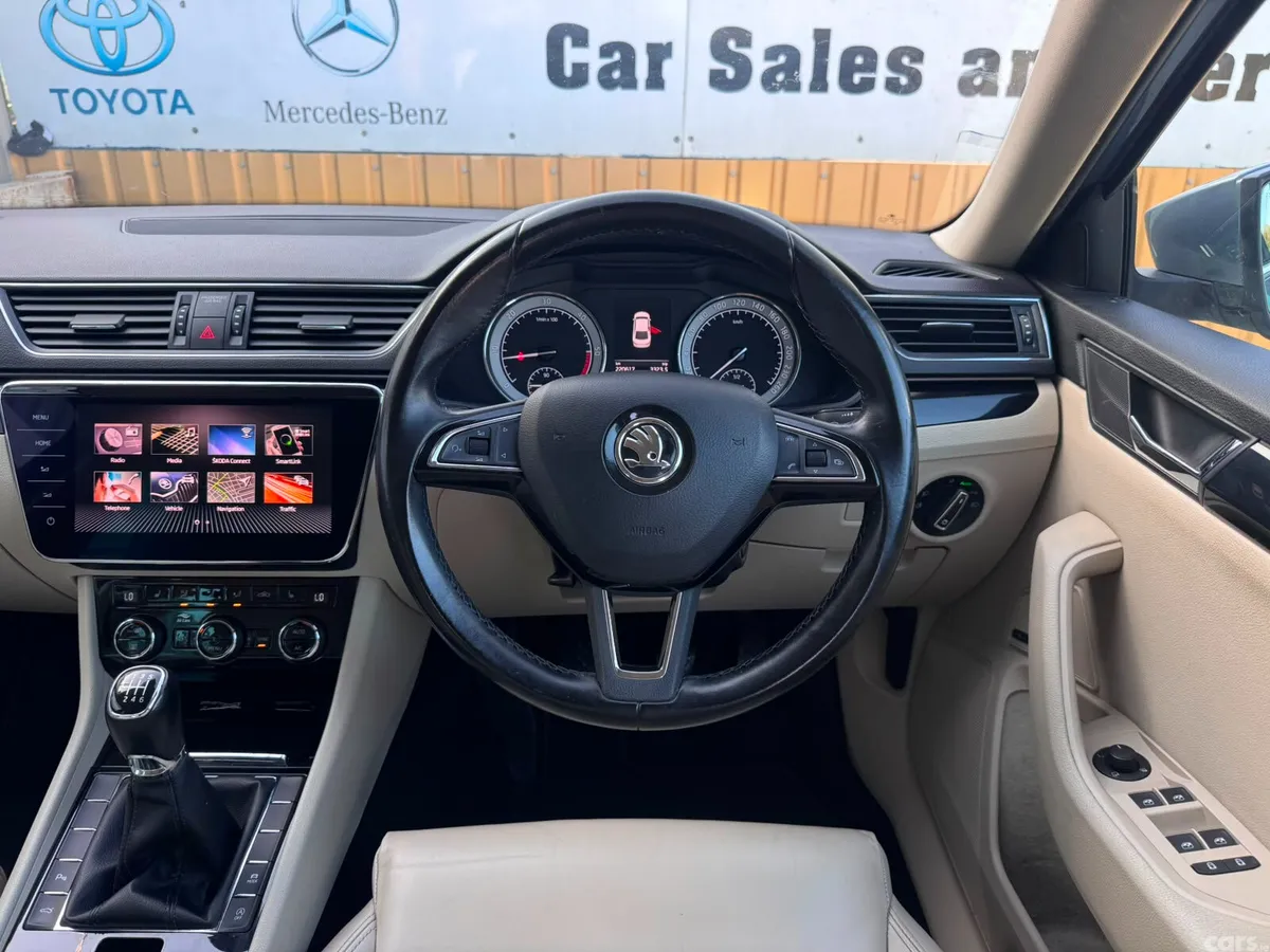 Skoda Superb Saloon, Diesel, 2018, Grey