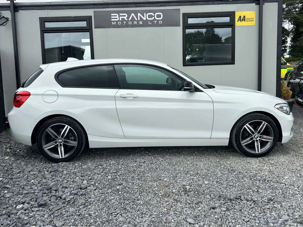 BMW 1-Series Hatchback, Diesel, 2015, White
