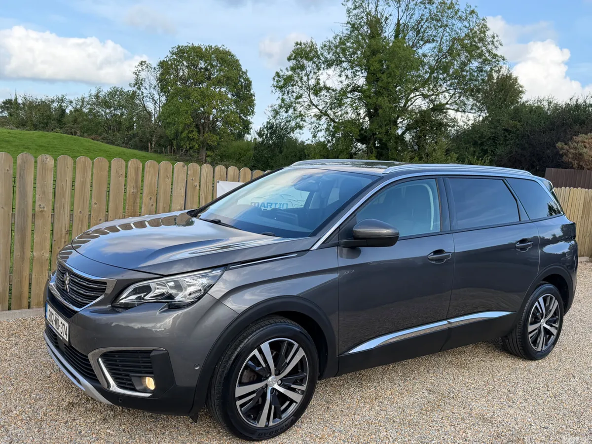 Peugeot 5008 MPV, Diesel, 2020, Grey
