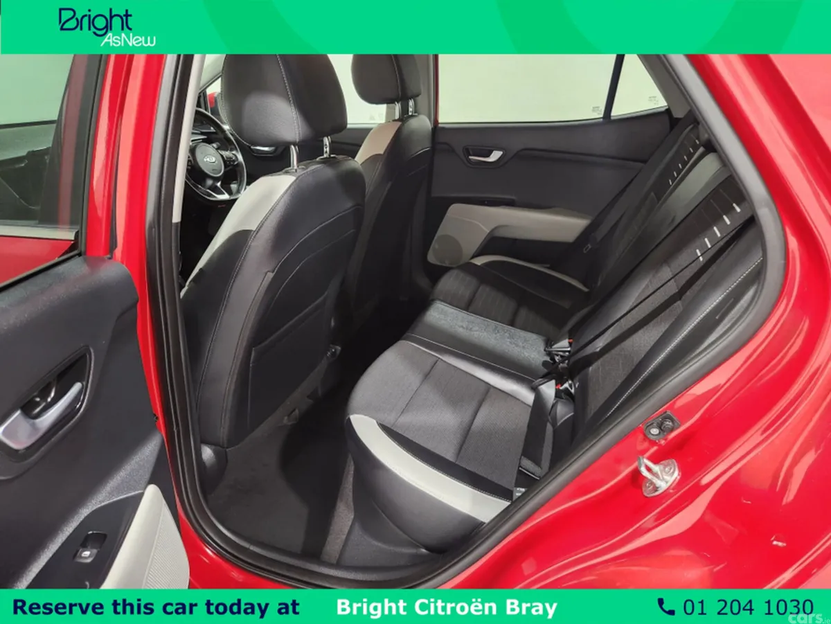 Kia Stonic SUV, Petrol, 2018, Red