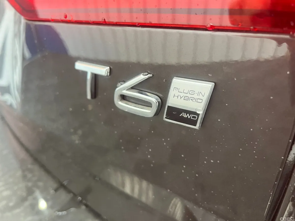 Volvo V60 Estate, Petrol Hybrid, 2025, Grey