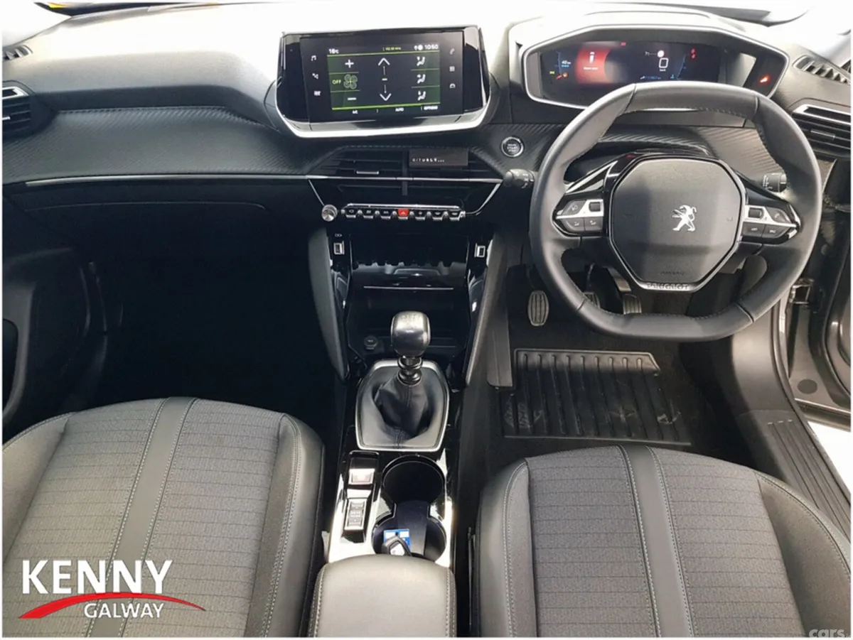 Peugeot 2008 MPV, Diesel, 2022, Grey