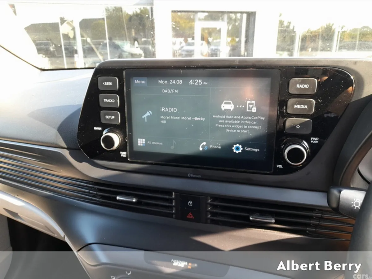 Hyundai i20 Hatchback, Petrol, 2021, Grey