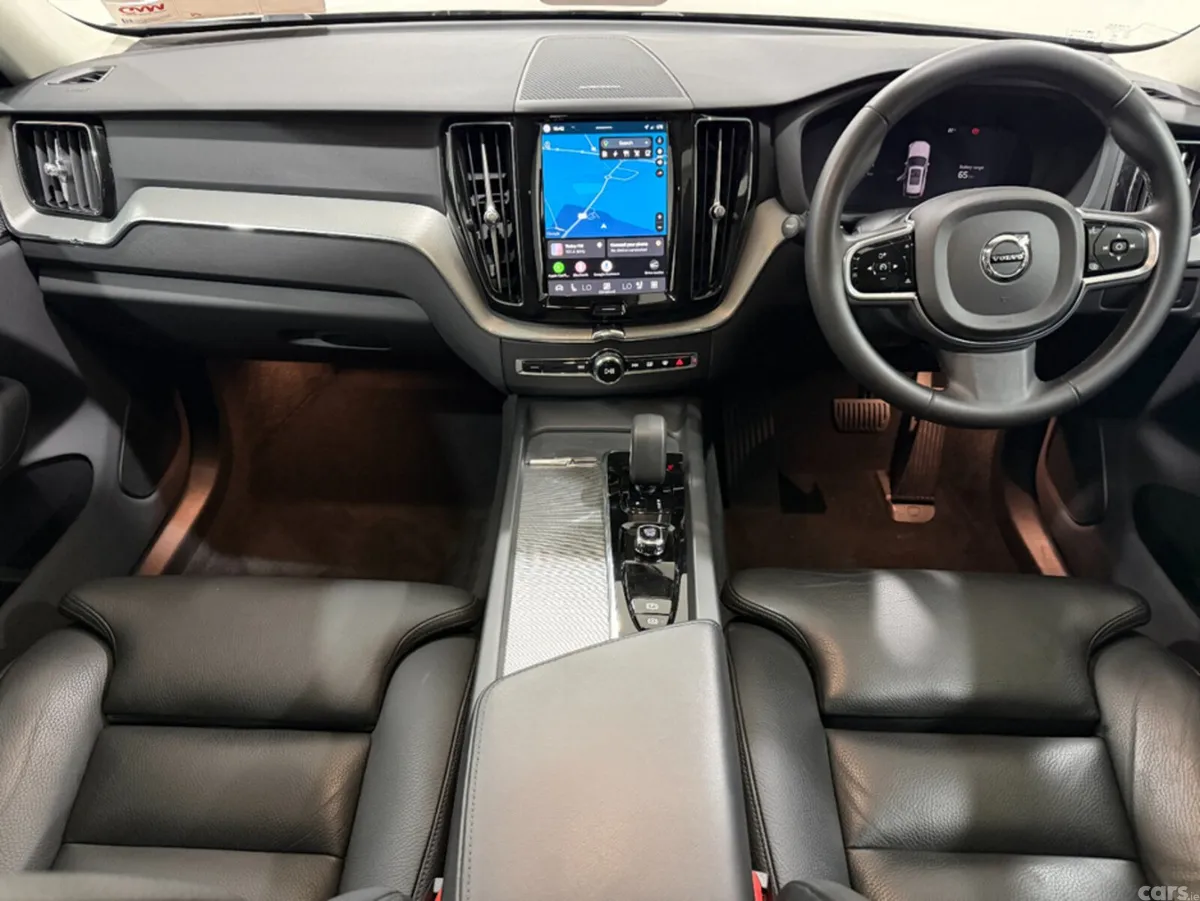 Volvo XC60 SUV, Petrol Plug-in Hybrid, 2024, Black