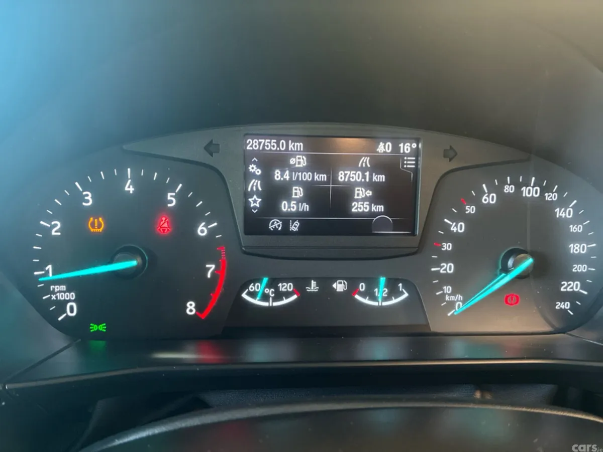 Ford Focus Hatchback, Petrol, 2019, White