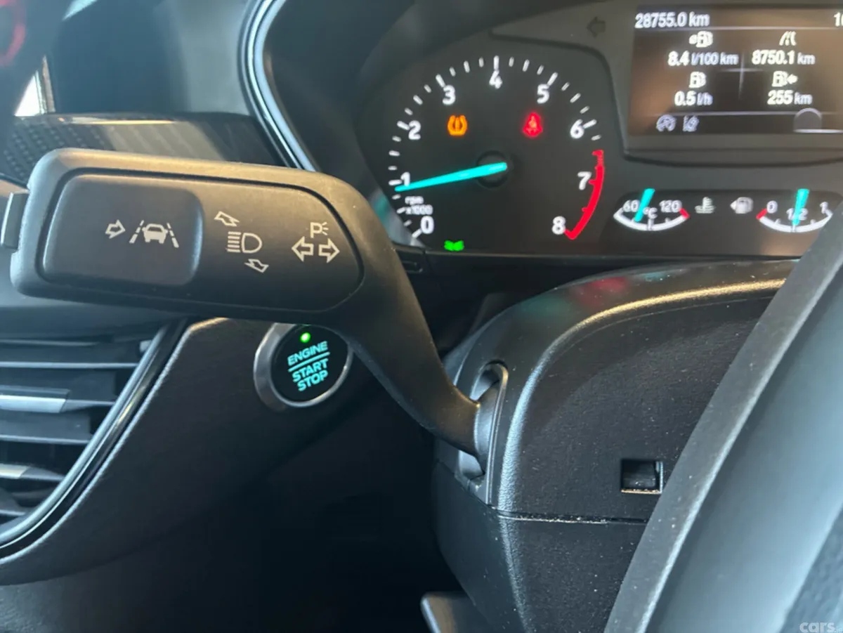 Ford Focus Hatchback, Petrol, 2019, White