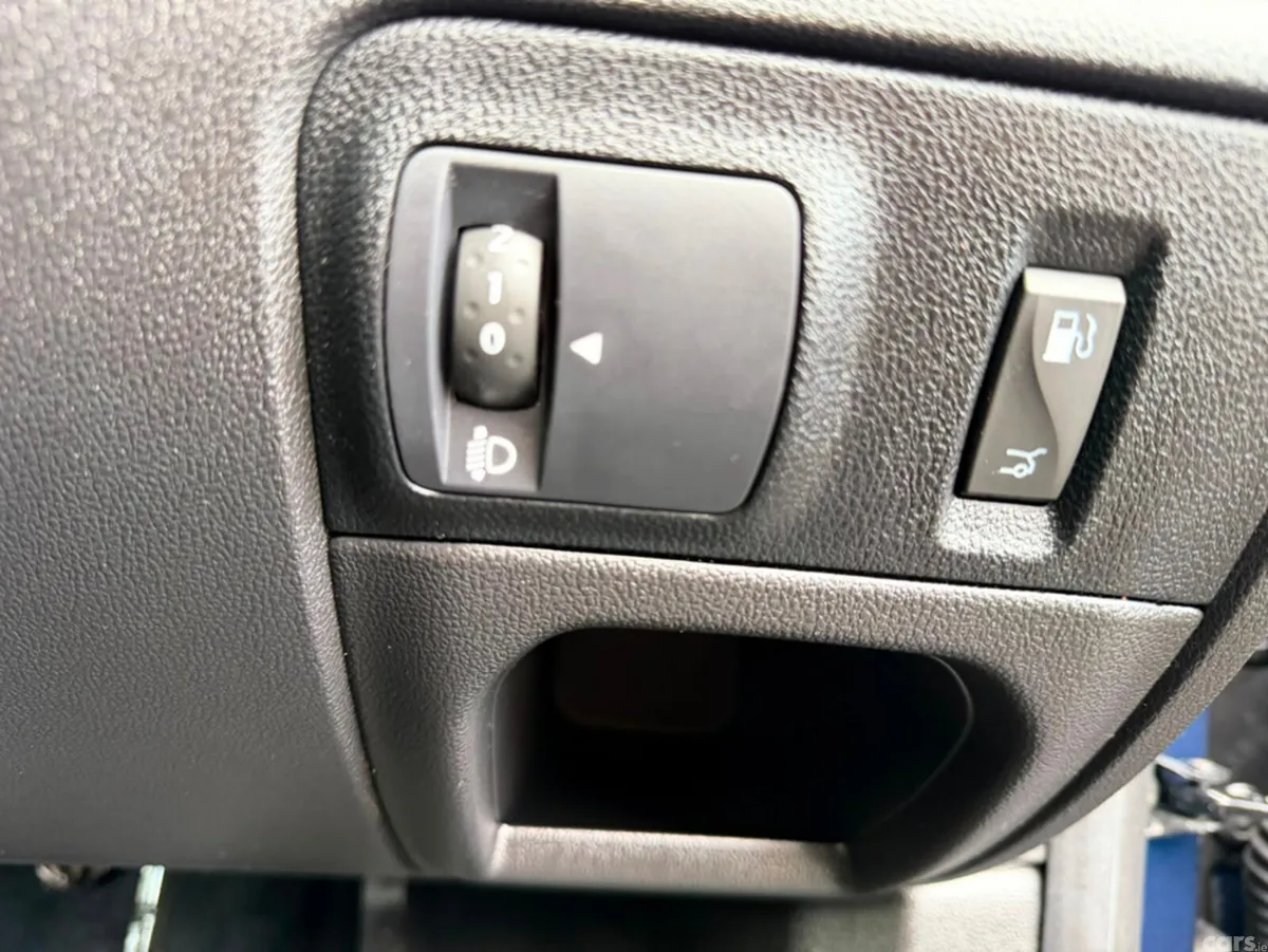 Renault Megane Saloon, Petrol, 2021, Blue