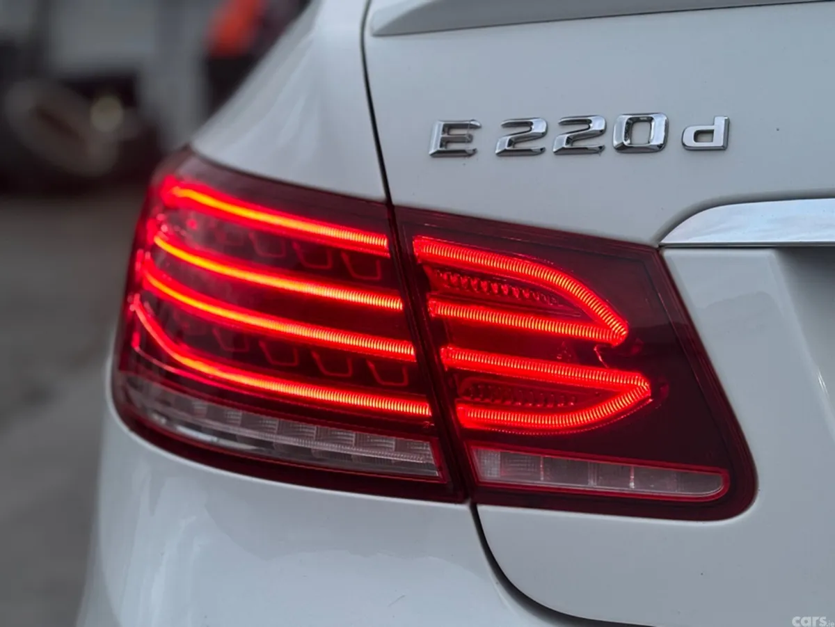 Mercedes-Benz E-Class Coupe, Diesel, 2016, White