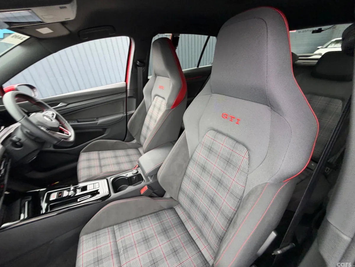 Volkswagen Golf Hatchback, Petrol, 2023, Red