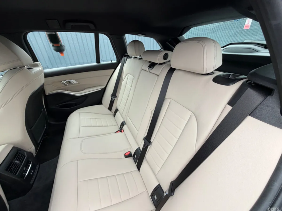 BMW 3-Series Estate, Diesel, 2020, Black