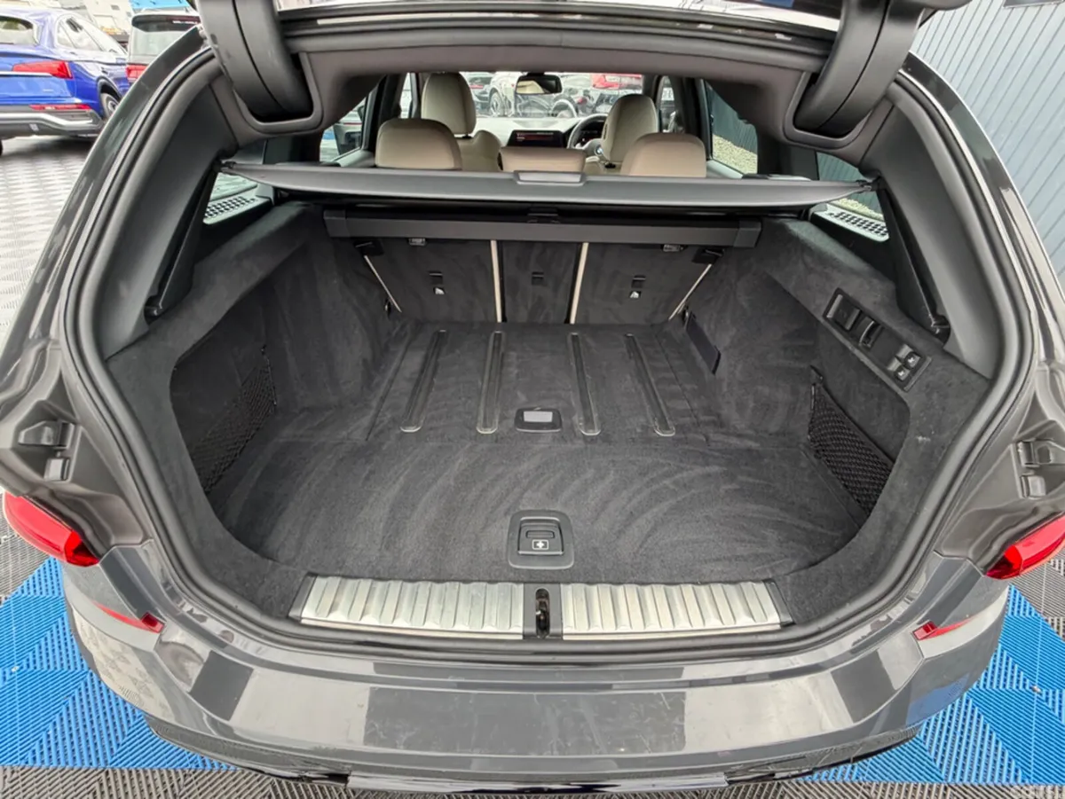 BMW 3-Series Estate, Diesel, 2020, Grey
