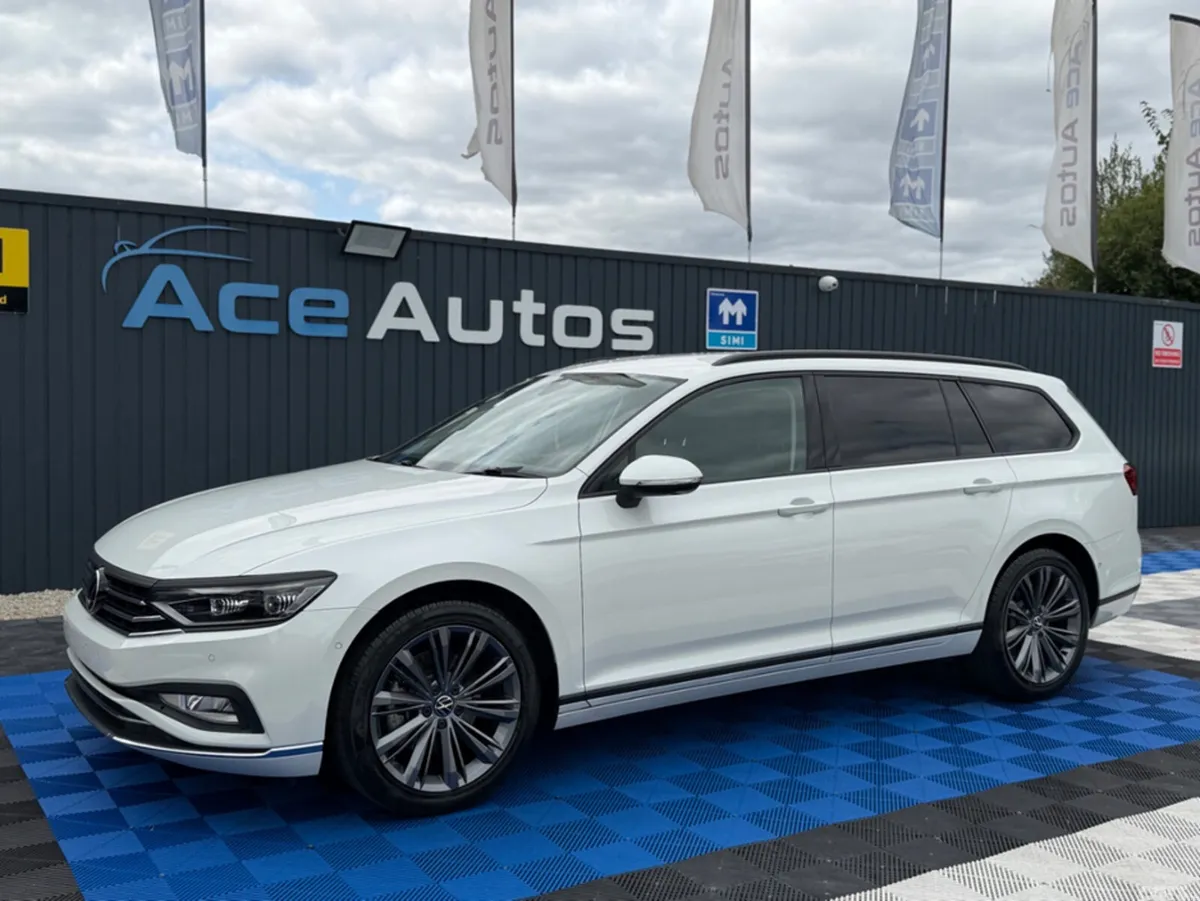 Volkswagen Passat Estate, Diesel, 2021, White