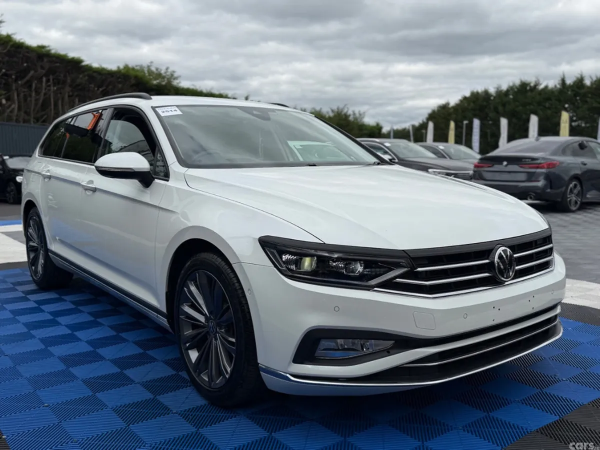 Volkswagen Passat Estate, Diesel, 2021, White