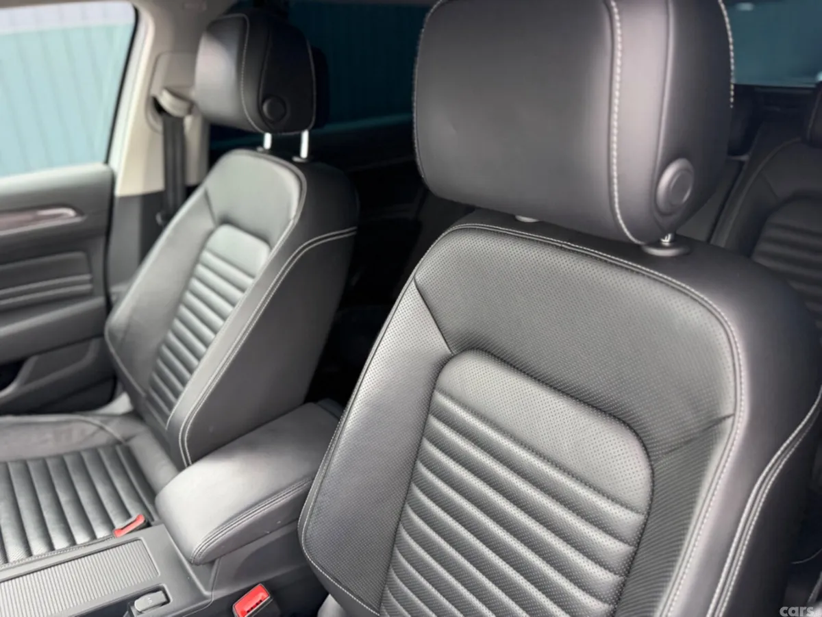 Volkswagen Passat Estate, Diesel, 2021, White