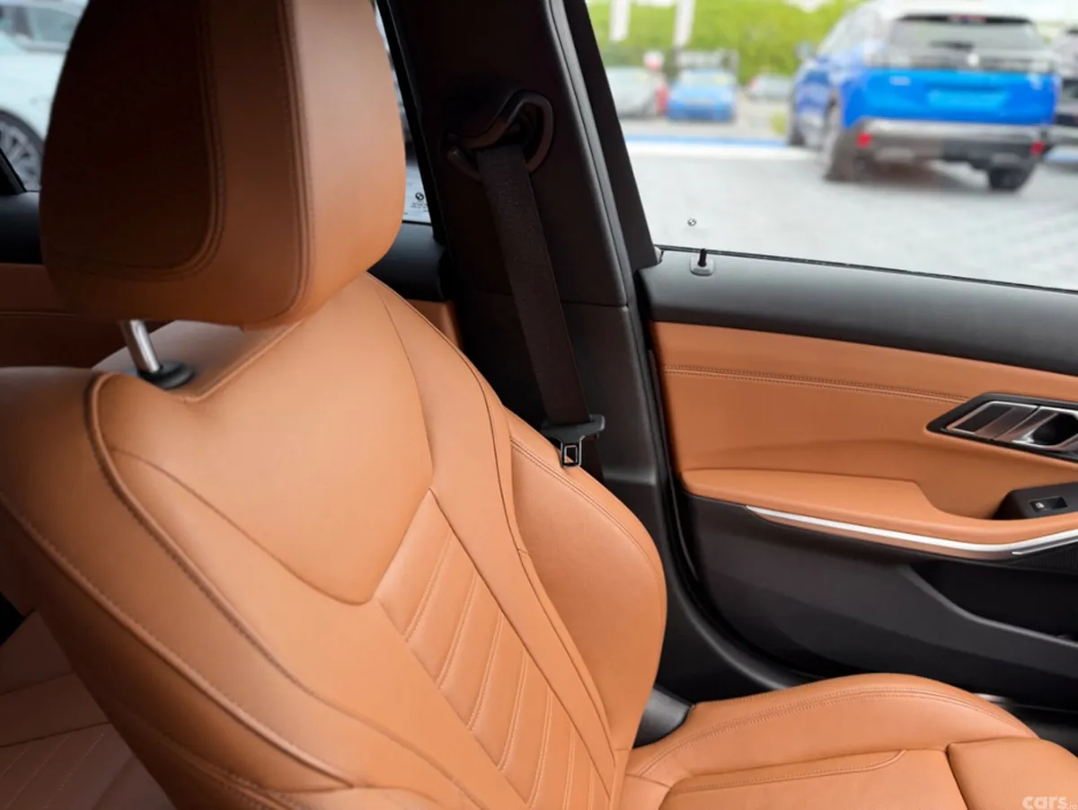 BMW 3-Series Saloon, Diesel, 2021, White