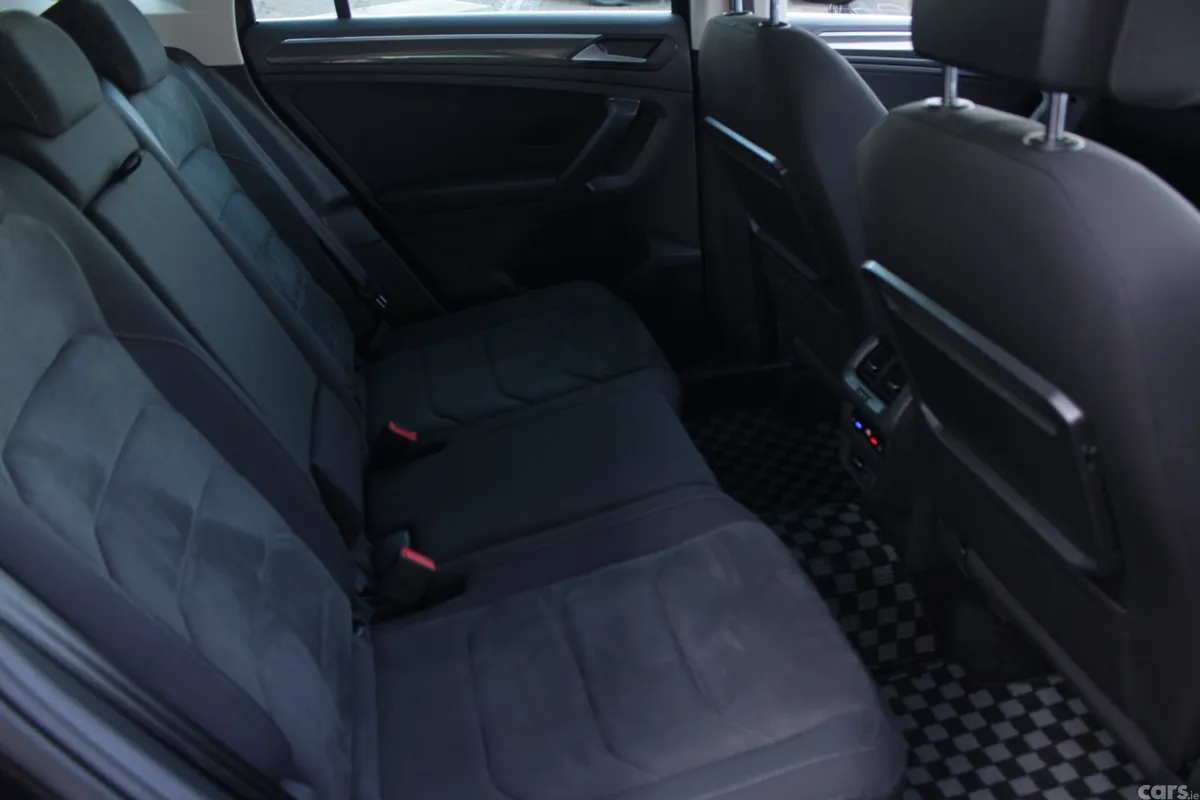 Volkswagen Tiguan MPV, Diesel, 2020, Black