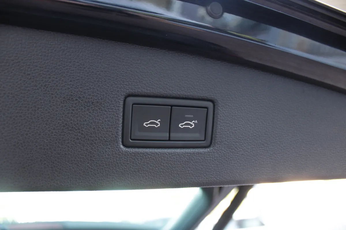 Volkswagen Tiguan MPV, Diesel, 2020, Black