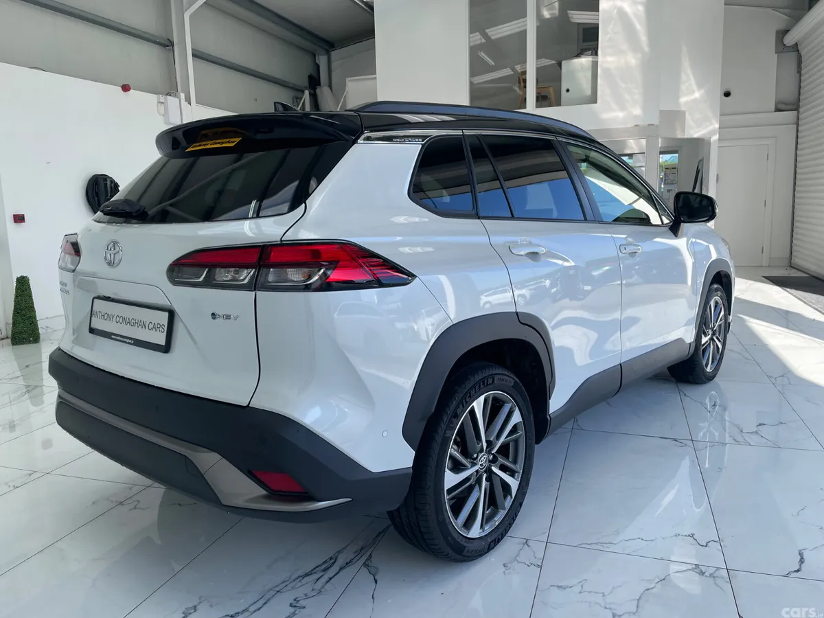 Toyota Corolla Cross Estate, Petrol Hybrid, 2025, White