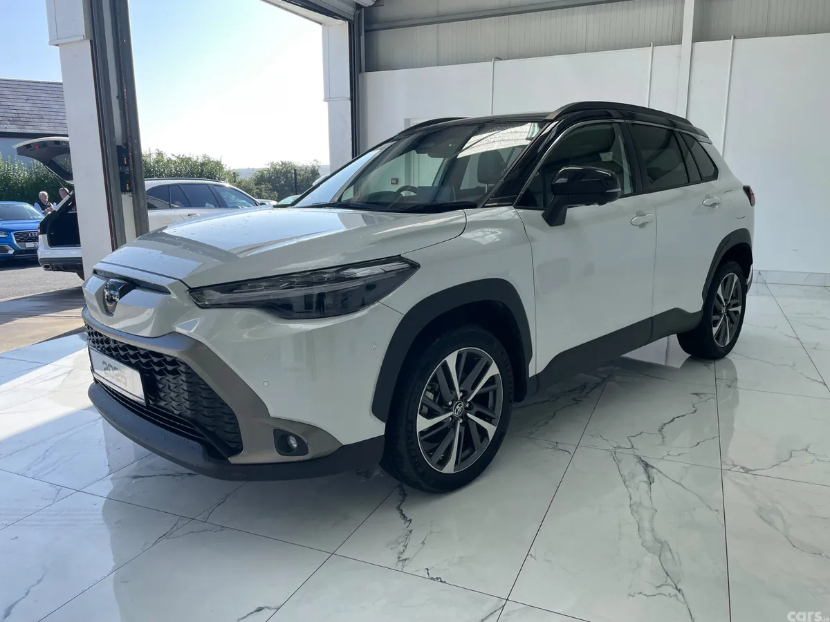 Toyota Corolla Cross Estate, Petrol Hybrid, 2025, White